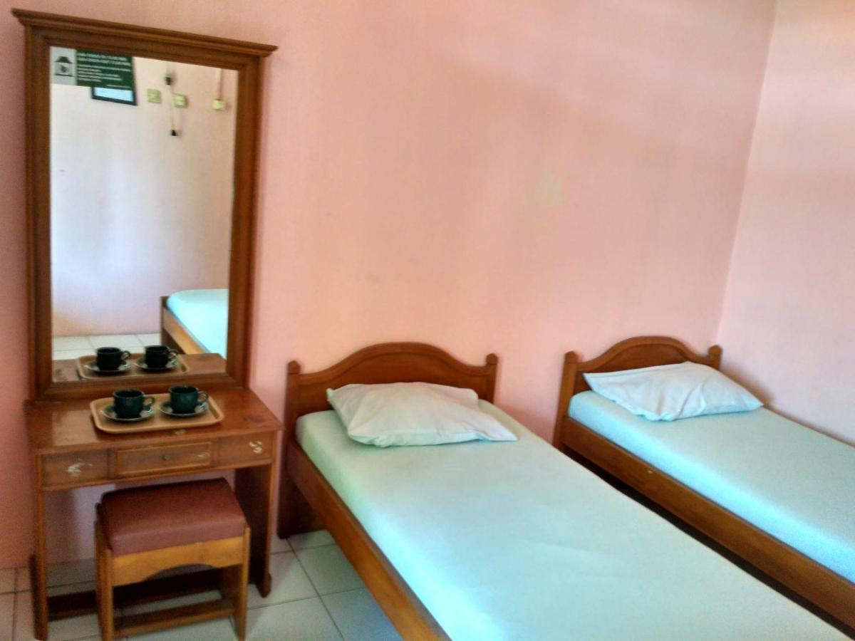 Ismoyo Hotel Yogyakarta Exterior foto
